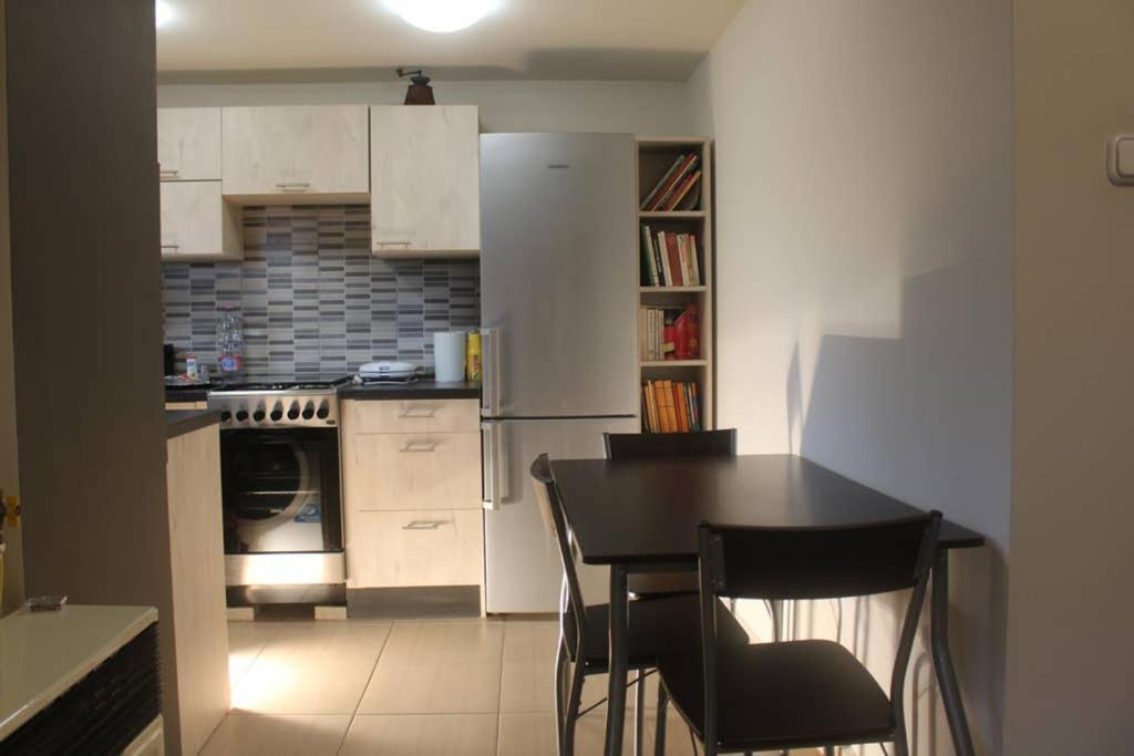 Green Garden Apartment Ingyenes Zart Parkoloval 세게드 외부 사진