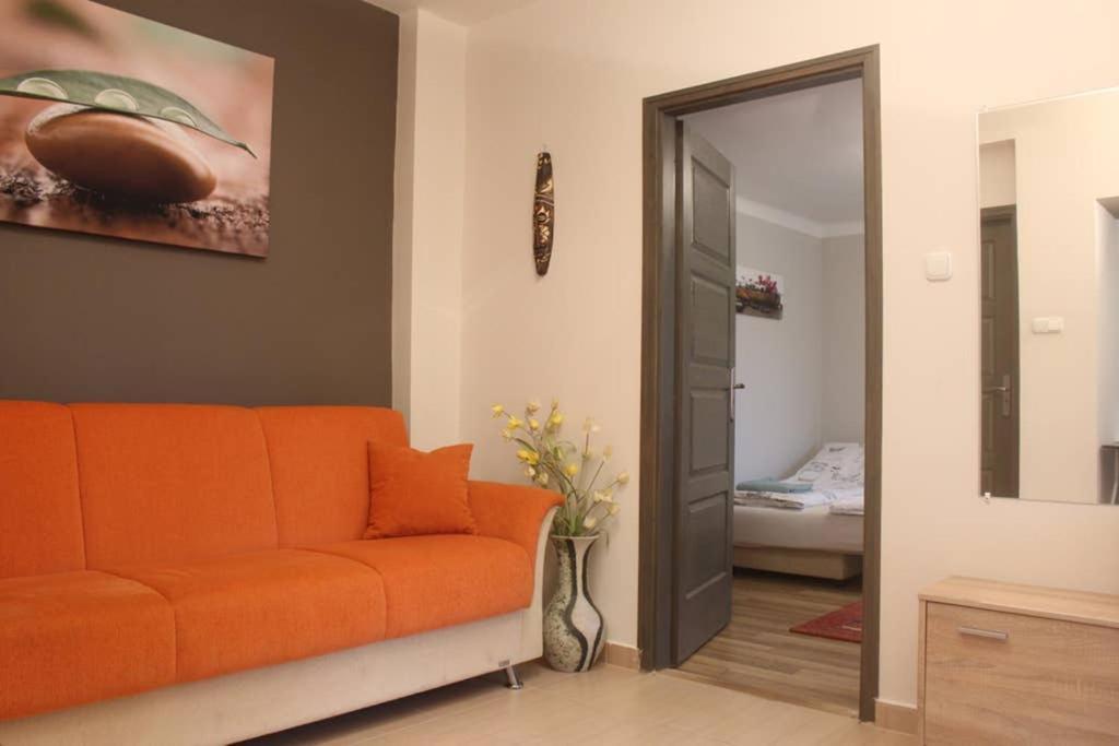 Green Garden Apartment Ingyenes Zart Parkoloval 세게드 외부 사진