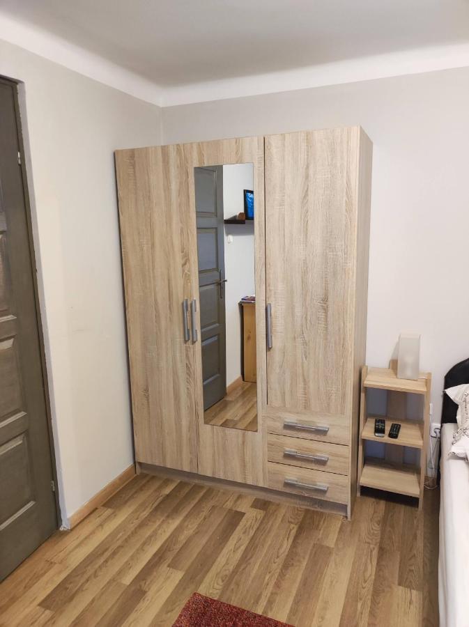 Green Garden Apartment Ingyenes Zart Parkoloval 세게드 외부 사진